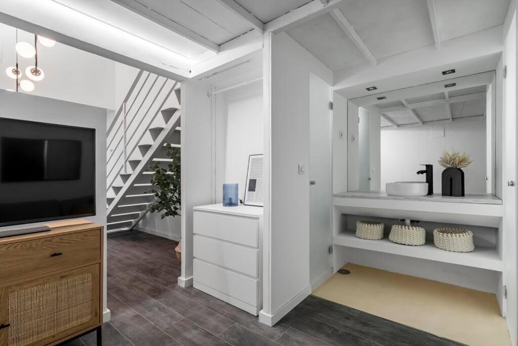 Ferienwohnung Beautiful And Cosy Flat La Latina-Rastro-Der Madrid Exterior foto